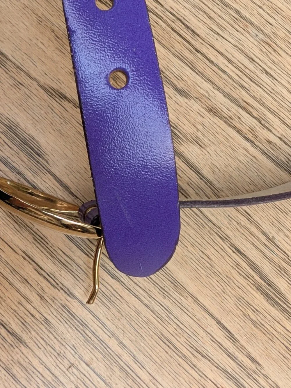 Vintage genuine leather bright vivid purple belt with gold buckle M/L